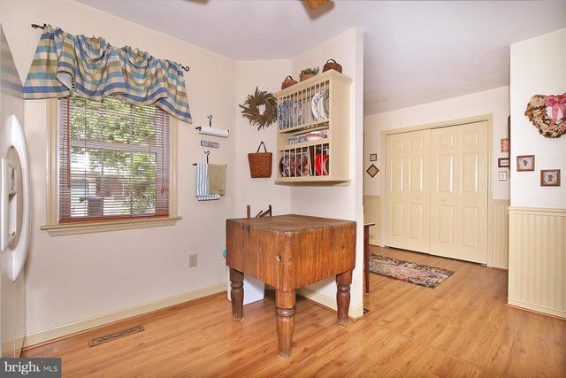 411 OMICRON PL, Wernersville, PA 19565