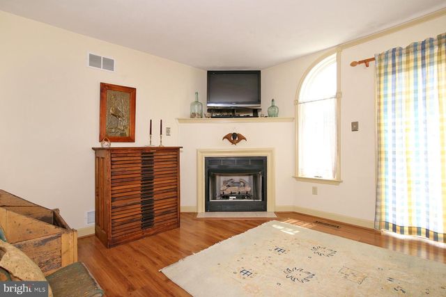 411 OMICRON PL, Wernersville, PA 19565