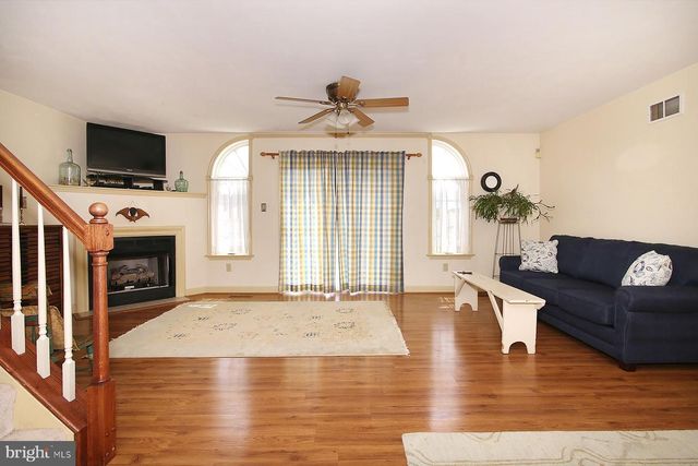 411 OMICRON PL, Wernersville, PA 19565