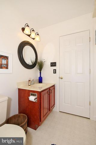 411 OMICRON PL, Wernersville, PA 19565