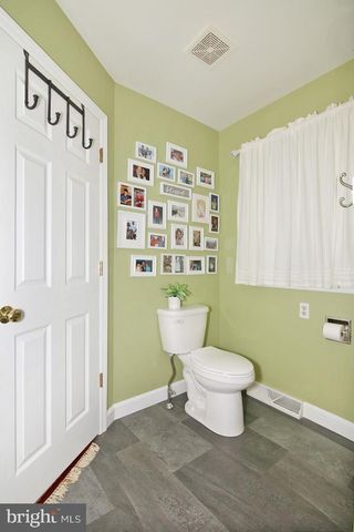 411 OMICRON PL, Wernersville, PA 19565
