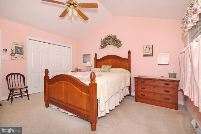 411 OMICRON PL, Wernersville, PA 19565