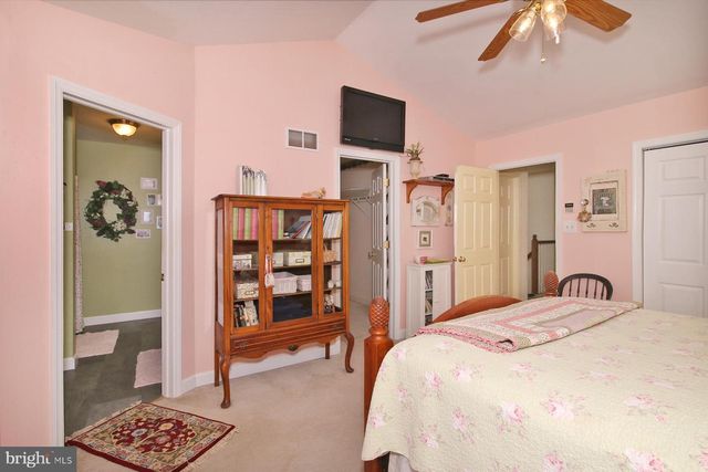 411 OMICRON PL, Wernersville, PA 19565