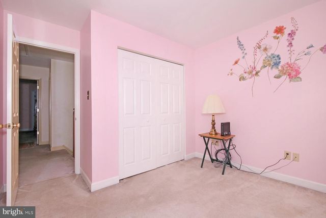 411 OMICRON PL, Wernersville, PA 19565