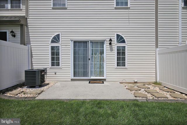 411 OMICRON PL, Wernersville, PA 19565