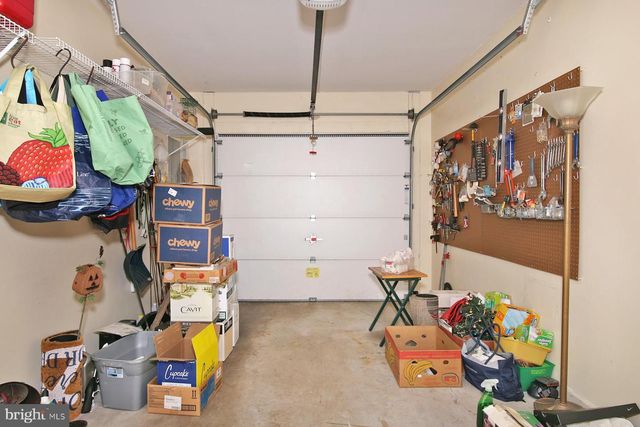 411 OMICRON PL, Wernersville, PA 19565