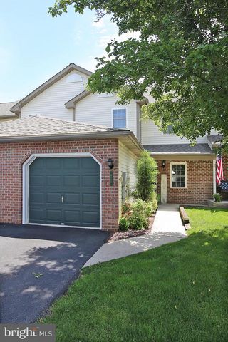 411 OMICRON PL, Wernersville, PA 19565