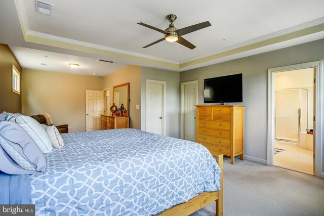 211 WINTER WALK DR, Gaithersburg, MD 20878