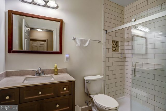 211 WINTER WALK DR, Gaithersburg, MD 20878