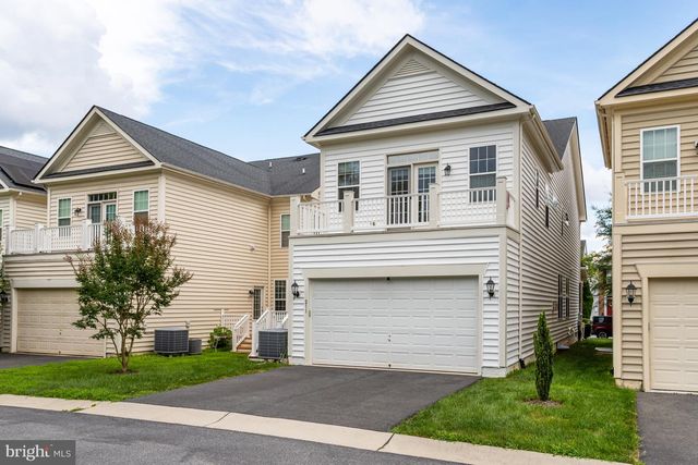 211 WINTER WALK DR, Gaithersburg, MD 20878