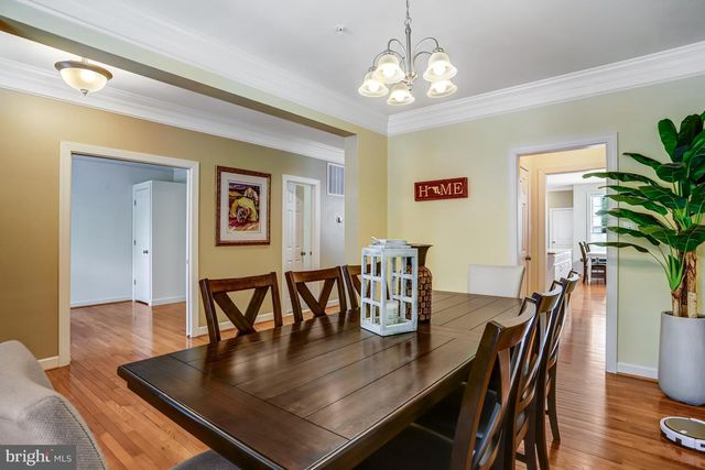 211 WINTER WALK DR, Gaithersburg, MD 20878