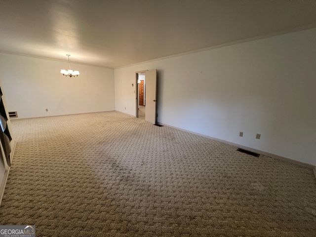 215 Old Oxford Road, Covington, GA 30014