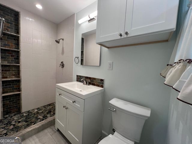 215 Old Oxford Road, Covington, GA 30014