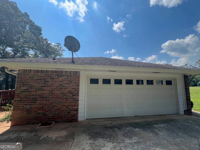 215 Old Oxford Road, Covington, GA 30014