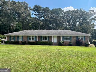 215 Old Oxford Road, Covington, GA 30014