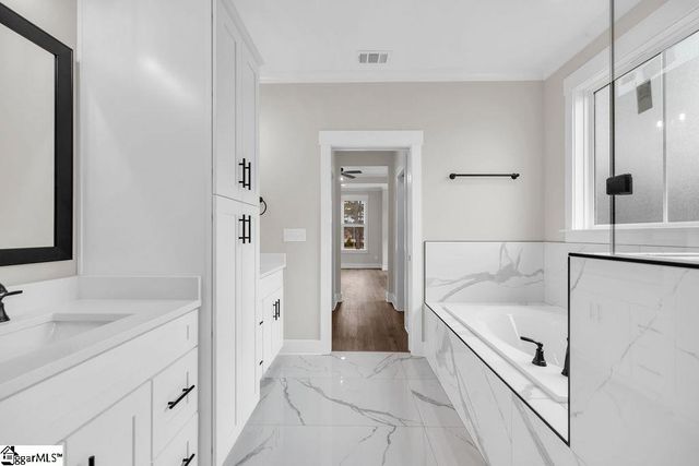 203 E Gunnery Court, Ninety Six, SC 29666