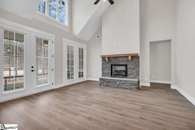 203 E Gunnery Court, Ninety Six, SC 29666