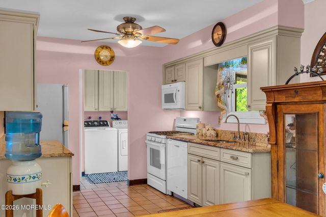 1028 Lucy Lane, Toms River, NJ 08753