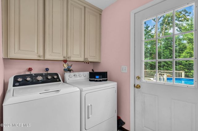 1028 Lucy Lane, Toms River, NJ 08753