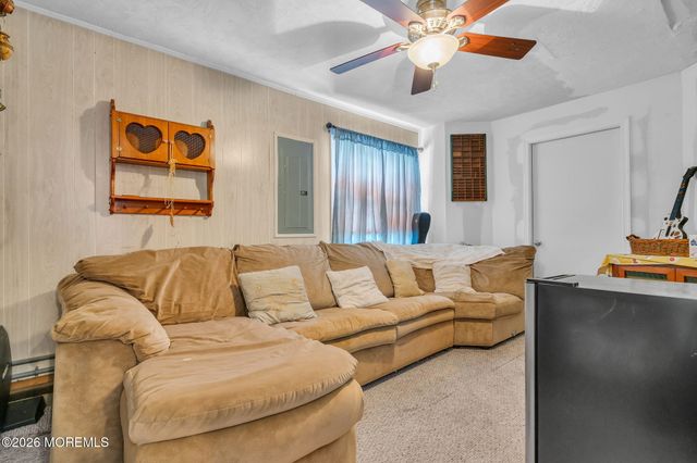 1028 Lucy Lane, Toms River, NJ 08753