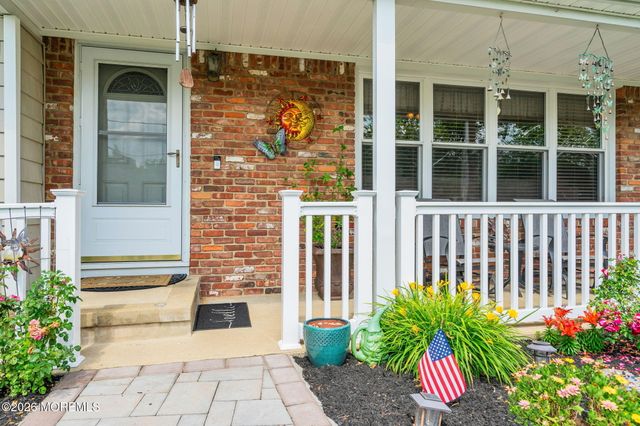 1028 Lucy Lane, Toms River, NJ 08753