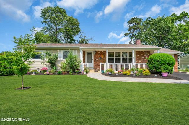 1028 Lucy Lane, Toms River, NJ 08753