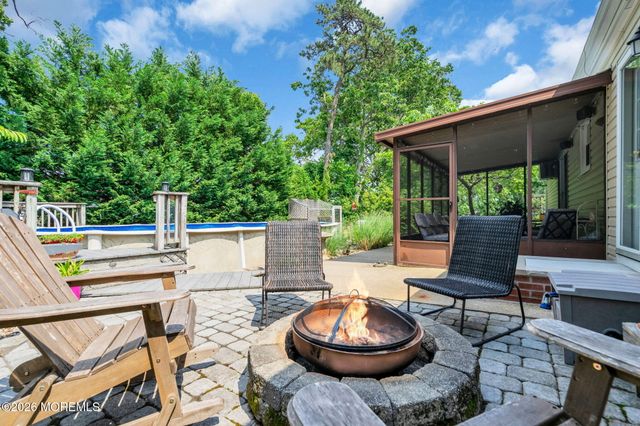 1028 Lucy Lane, Toms River, NJ 08753