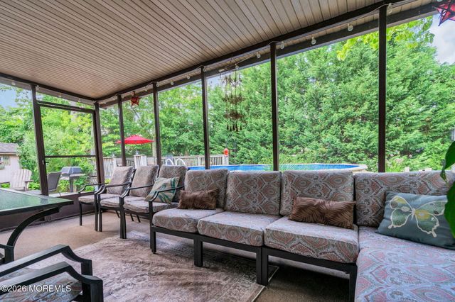 1028 Lucy Lane, Toms River, NJ 08753