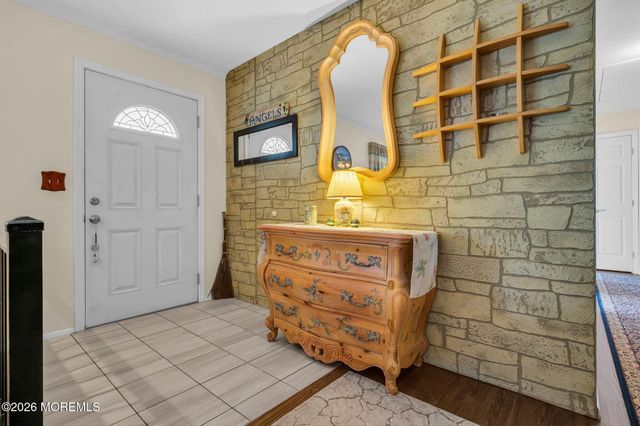 1028 Lucy Lane, Toms River, NJ 08753