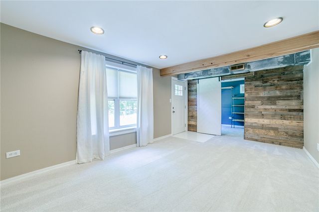 809 Summit Loop, Rogers, AR 72756