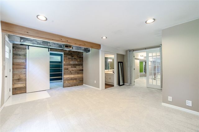 809 Summit Loop, Rogers, AR 72756