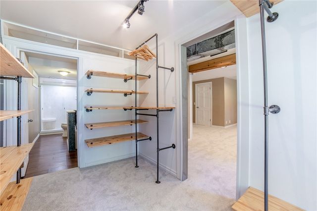 809 Summit Loop, Rogers, AR 72756