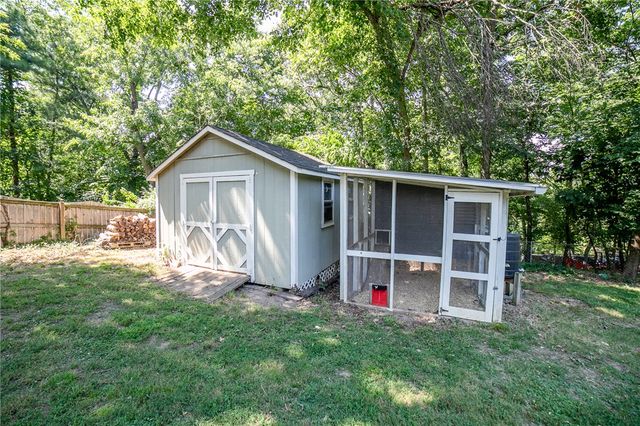 809 Summit Loop, Rogers, AR 72756