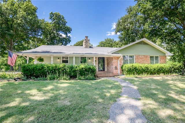 809 Summit Loop, Rogers, AR 72756