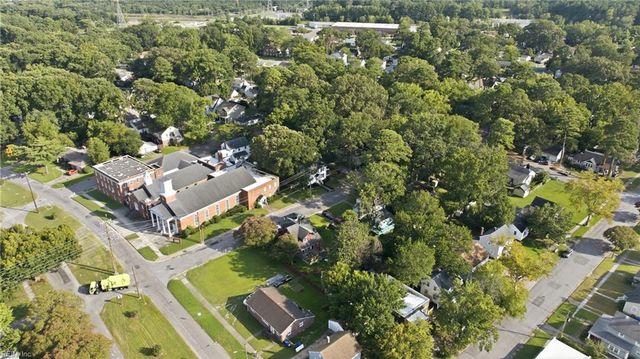 76 Harris RD, Portsmouth, VA 23702