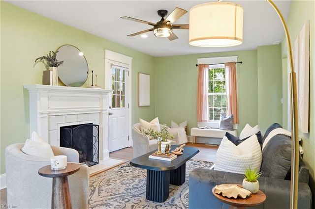 76 Harris RD, Portsmouth, VA 23702