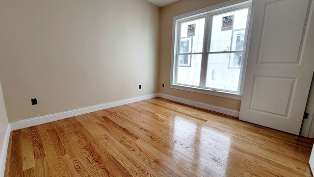 64 Waverly 2, Boston, MA 02135