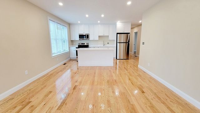 64 Waverly 2, Boston, MA 02135
