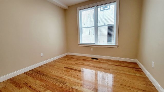 64 Waverly 2, Boston, MA 02135