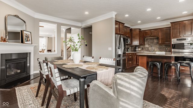 9494 Oakley Drive, Indianapolis, IN 46260