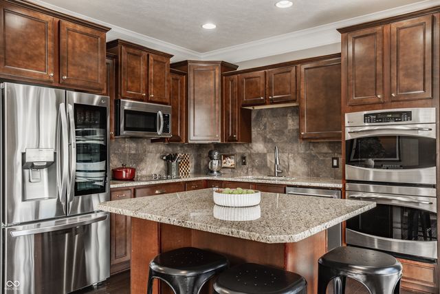 9494 Oakley Drive, Indianapolis, IN 46260
