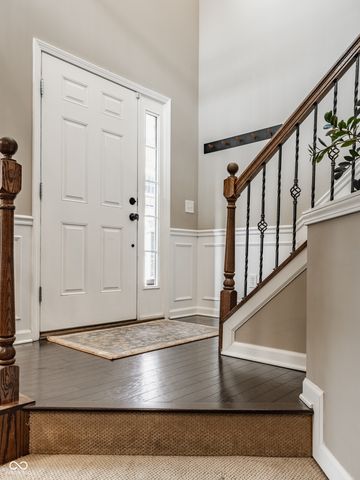 9494 Oakley Drive, Indianapolis, IN 46260