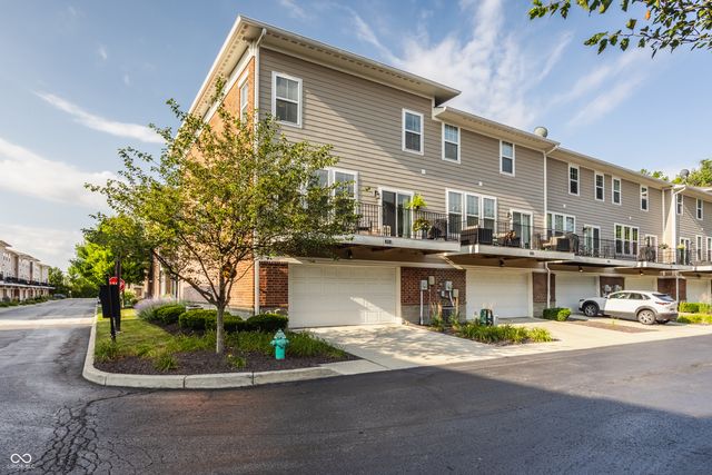 9494 Oakley Drive, Indianapolis, IN 46260