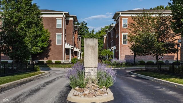 9494 Oakley Drive, Indianapolis, IN 46260