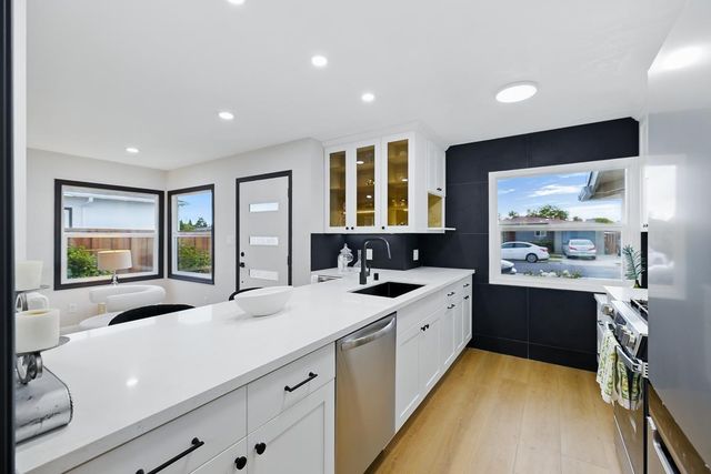 26584 Underwood Avenue, Hayward, CA 94544