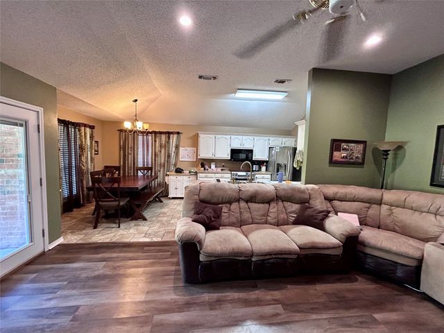 187 SANDY, Reno, TX 75462