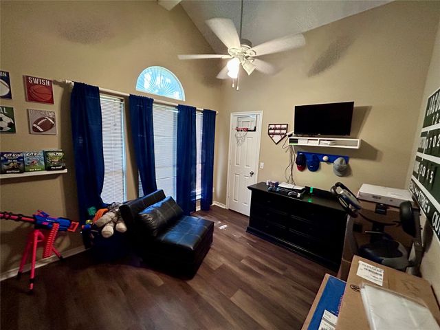 187 SANDY, Reno, TX 75462