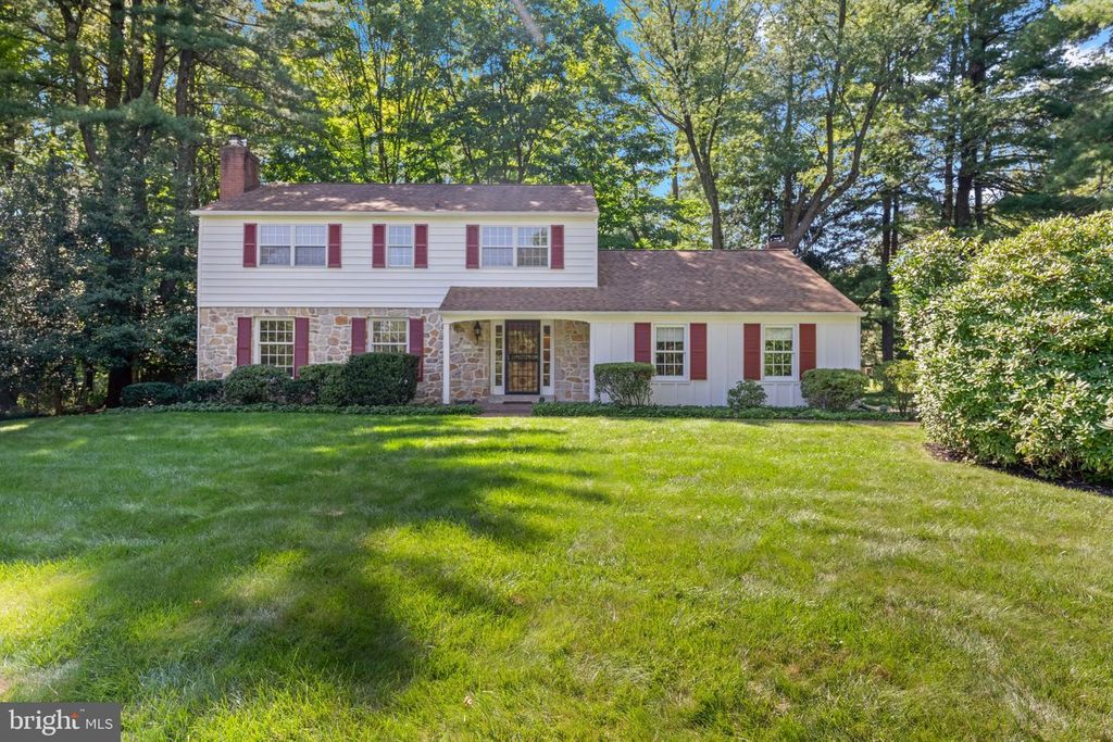 660 RADNOR VALLEY DR, VILLANOVA, PA 19085 — exterior