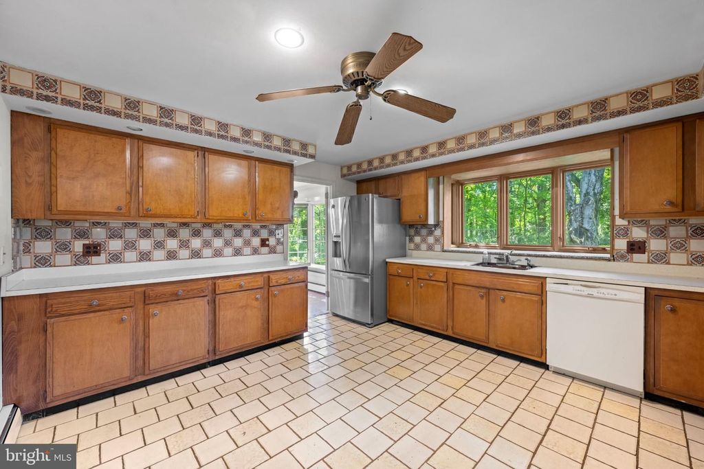 660 RADNOR VALLEY DR, VILLANOVA, PA 19085 — photo 4