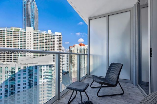 1300 Brickell Bay Dr 2713, Miami, FL 33131